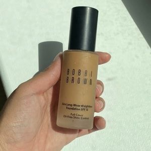 Bobbi Brown Foundation